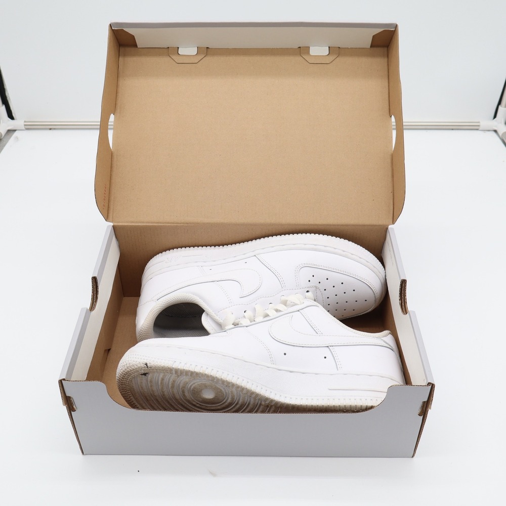 Nike Air Force 1 07 Womens 6.5 White Low Top Sneakers 315115-112 Triple White - Picture 11 of 14